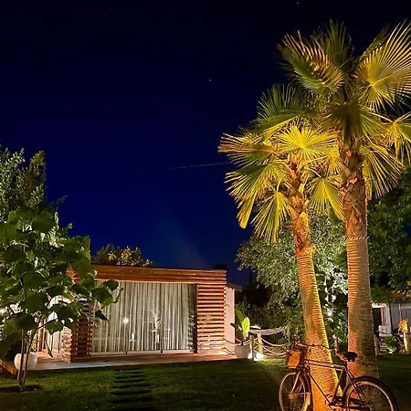 Holiday home Butiq Garden